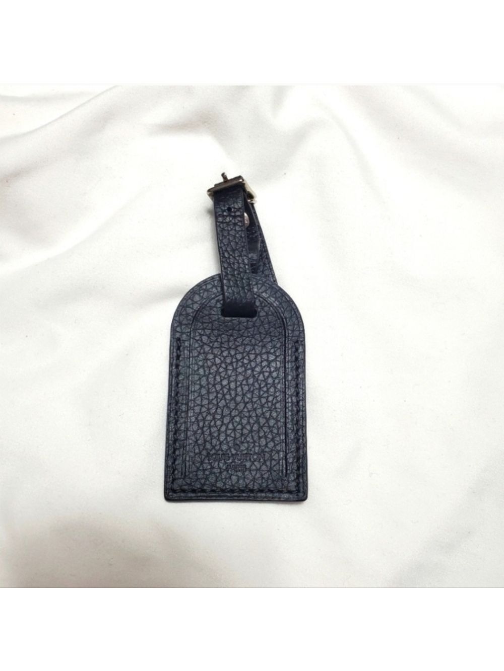 AUTHENTIC LOUIS Vuitton Black Leather Luggage Tag Small